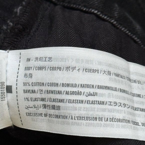 Abercrombie & Fitch “The ‘90’s Slim Straight Ultra High Rise” Asymmetrical 27/4L - Picture 8 of 9